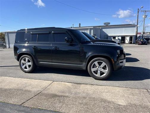 2023 Land Rover Defender 110 SE