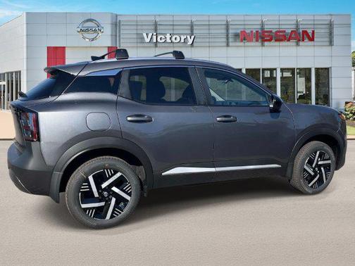 Gun Met 2027 Nissan Kicks SV