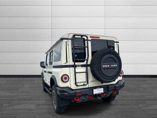 Scottish White 2026 INEOS Grenadier Fieldmaster Edition