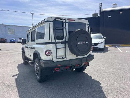 Scottish White 2026 INEOS Grenadier Fieldmaster Edition