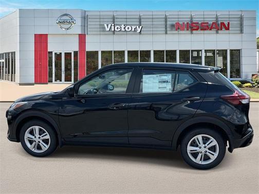 2025 Nissan Kicks S