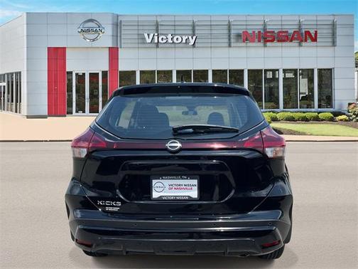 2025 Nissan Kicks S
