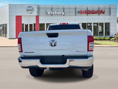 Bright White Clearcoat 2024 RAM 2500 Big Horn Crew Cab 4x4 6'4' Box