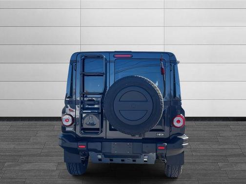 2024 INEOS Grenadier AWD