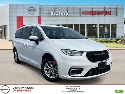 Bright White Clearcoat 2023 Chrysler Pacifica Touring L