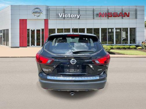 Magnetic Black 2017 Nissan Rogue Sport S