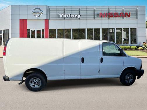 2023 GMC Savana 2500 Work Van