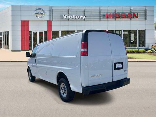 2023 GMC Savana 2500 Work Van