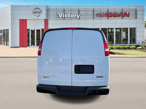 2023 GMC Savana 2500 Work Van