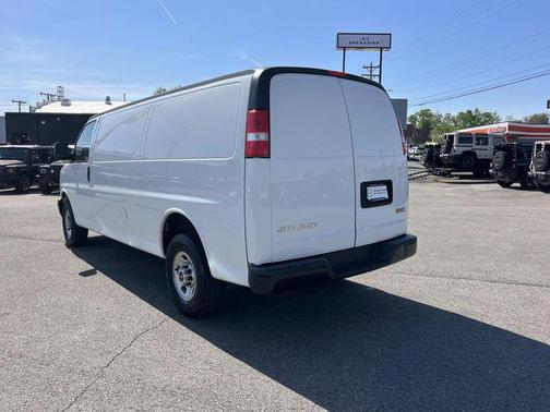 2023 GMC Savana 2500 Work Van