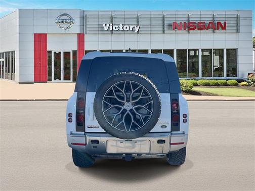 2023 Land Rover Defender 130 First Edition