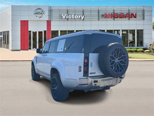 2023 Land Rover Defender 130 First Edition