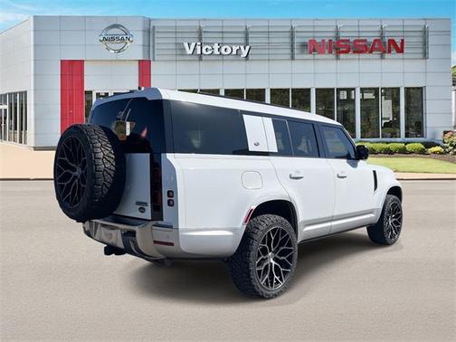 2023 Land Rover Defender 130 First Edition