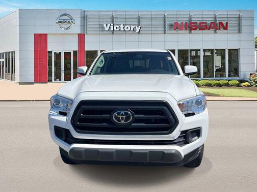 White 2022 Toyota Tacoma SR