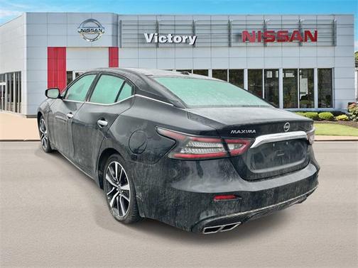 2023 Nissan Maxima SL