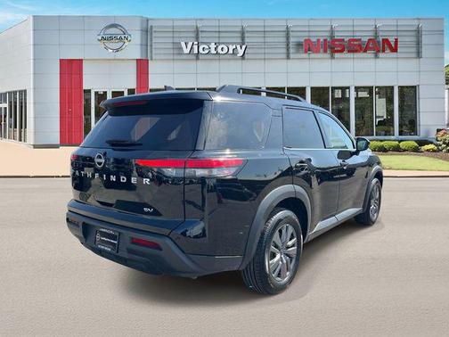 2024 Nissan Pathfinder SV FWD