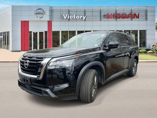 2024 Nissan Pathfinder SV FWD