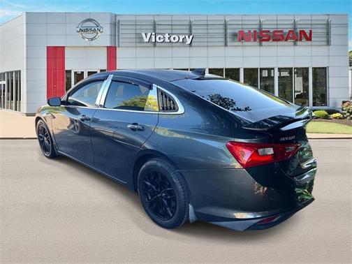 2017 Chevrolet Malibu 1LT
