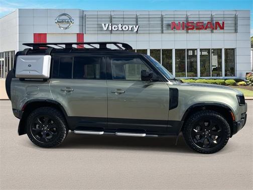 2023 Land Rover Defender 110 X-Dynamic SE