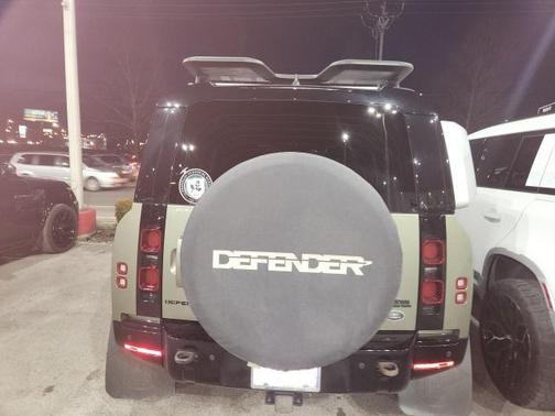 2023 Land Rover Defender 110 X-Dynamic SE