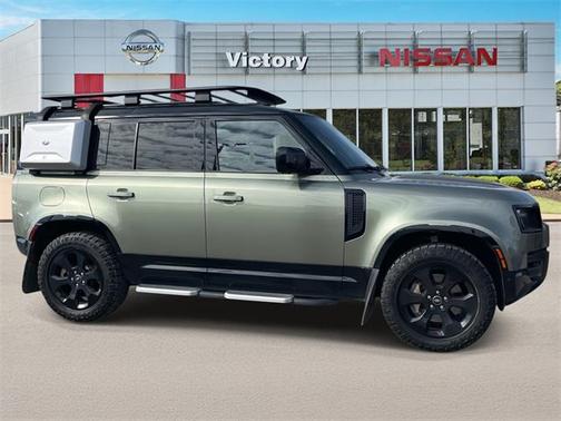 2023 Land Rover Defender 110 X-Dynamic SE