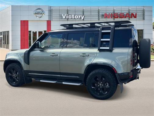 2023 Land Rover Defender 110 X-Dynamic SE