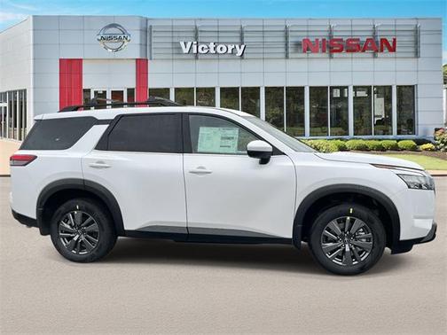 2025 Nissan Pathfinder SV FWD