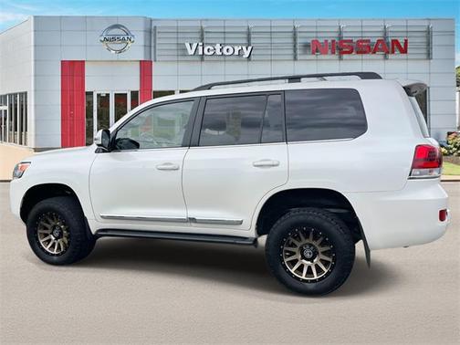 2019 Toyota Land Cruiser Base