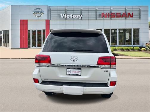 2019 Toyota Land Cruiser Base
