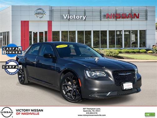 2019 Chrysler 300 Touring