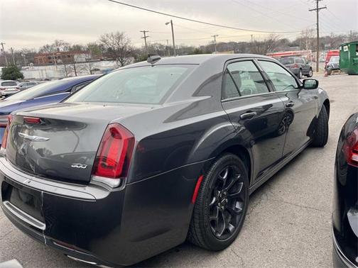 2019 Chrysler 300 Touring
