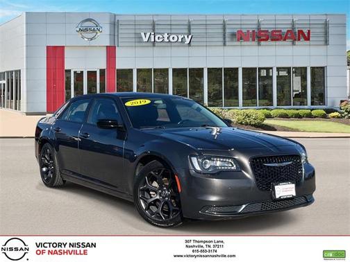 2019 Chrysler 300 Touring