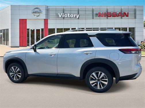 2025 Nissan Pathfinder SL 4WD