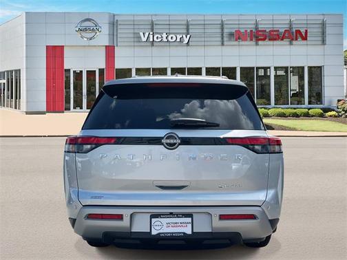 2025 Nissan Pathfinder SL 4WD