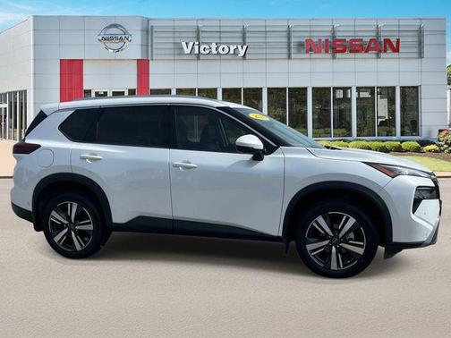 2024 Nissan Rogue SL