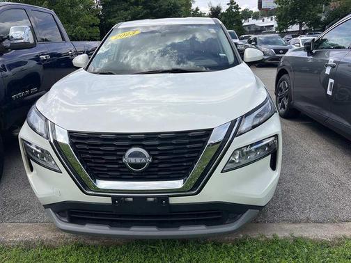 Pearl White 2023 Nissan Rogue SV