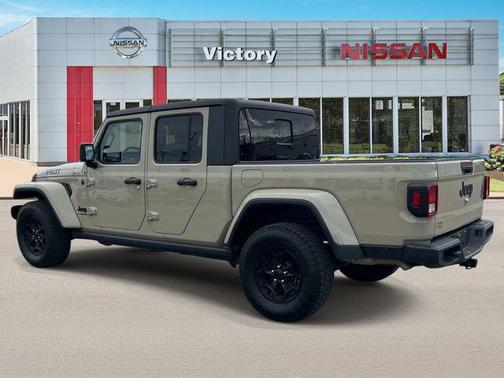 Limited Edition Gobi Clearcoat 2022 Jeep Gladiator Willys 4x4