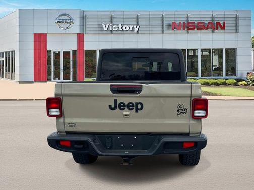 Limited Edition Gobi Clearcoat 2022 Jeep Gladiator Willys 4x4