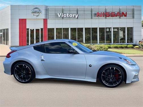 2017 Nissan 370Z NISMO Tech