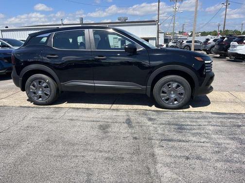 Super Black 2026 Nissan Kicks S