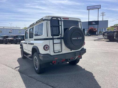 2026 INEOS Grenadier Fieldmaster Edition