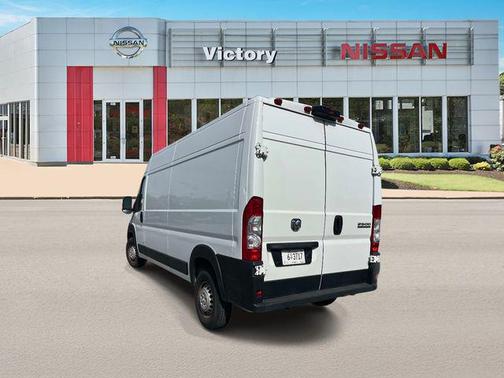 Bright White Clearcoat 2025 RAM ProMaster 2500 Tradesman