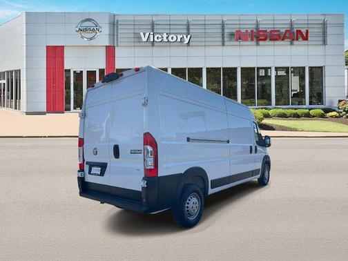 Bright White Clearcoat 2025 RAM ProMaster 2500 Tradesman