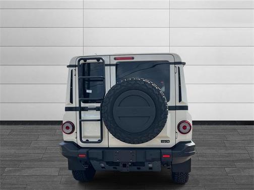 2025 INEOS Grenadier Fieldmaster