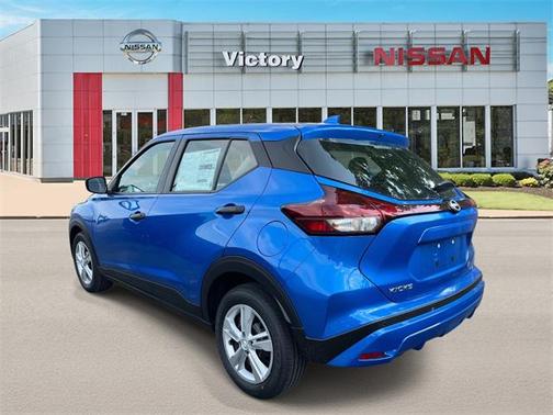 2025 Nissan Kicks S