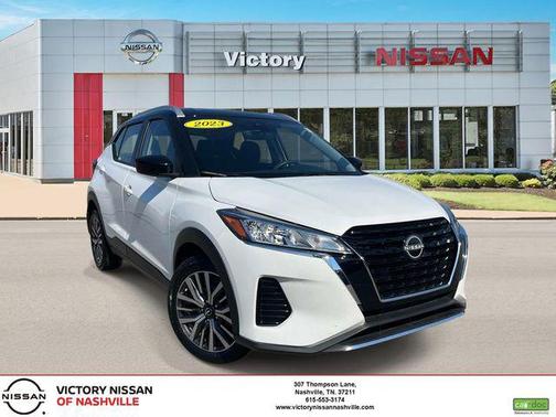 Aspen White 2023 Nissan Kicks SV