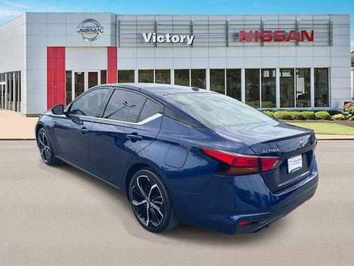 Deep Blue Pearl 2023 Nissan Altima SR FWD