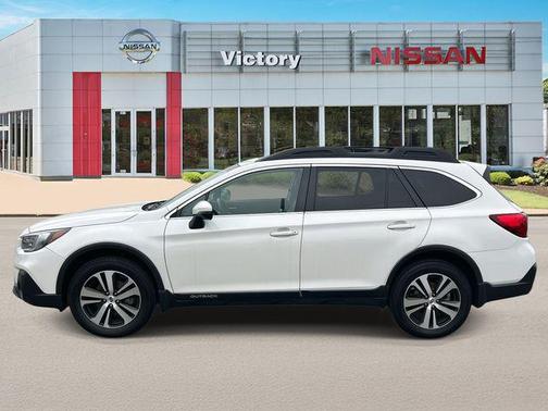 Crystal White Pearl 2019 Subaru Outback 2.5i Limited