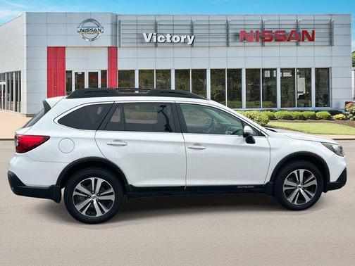 Crystal White Pearl 2019 Subaru Outback 2.5i Limited