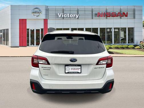 Crystal White Pearl 2019 Subaru Outback 2.5i Limited
